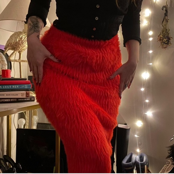 FOREVER 21 Vibrant Orange faux fur Women's skirt - Picture 1 of 6